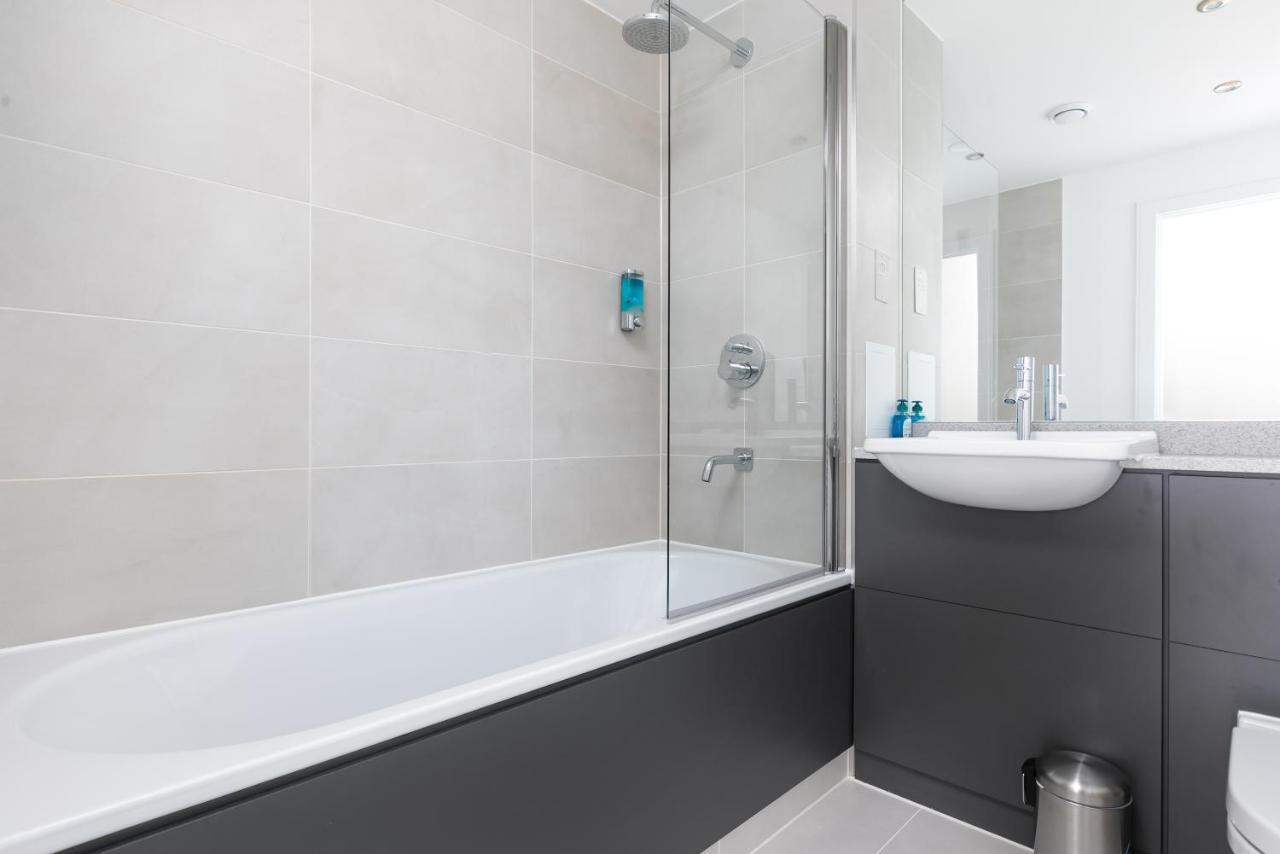 Skyvillion - Olympic View London Stratford Apartment المظهر الخارجي الصورة