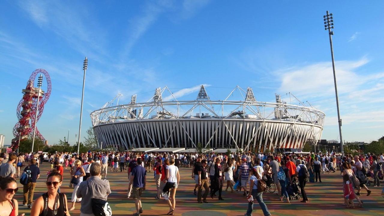 Skyvillion - Olympic View London Stratford Apartment المظهر الخارجي الصورة